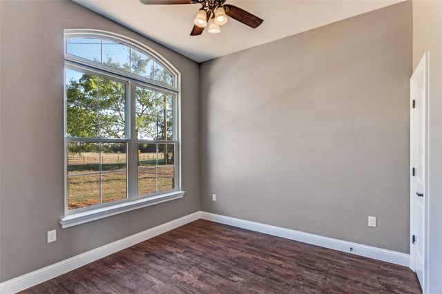 4609 County Road 206, Grandview, TX 76050