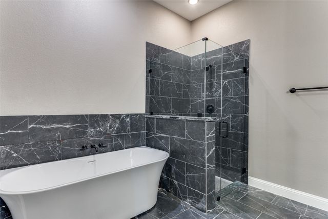 4609 County Road 206, Grandview, TX 76050