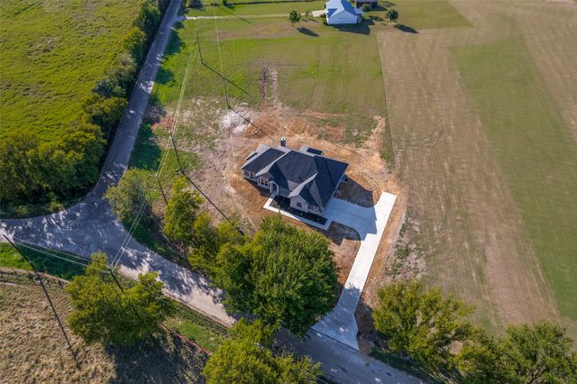 4609 County Road 206, Grandview, TX 76050