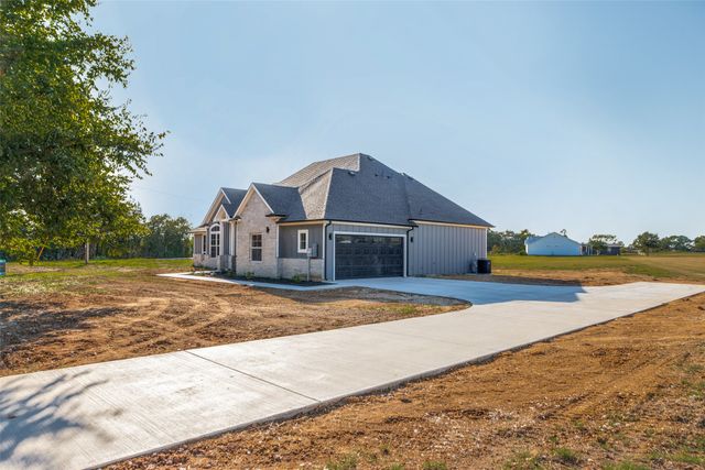 4609 County Road 206, Grandview, TX 76050