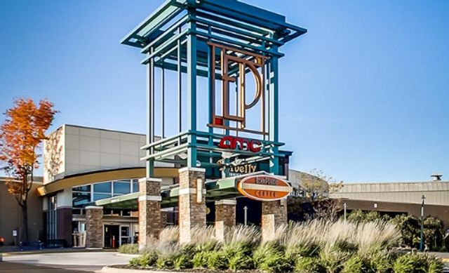 9236 Larimar Trail, Eden Prairie, MN 55347