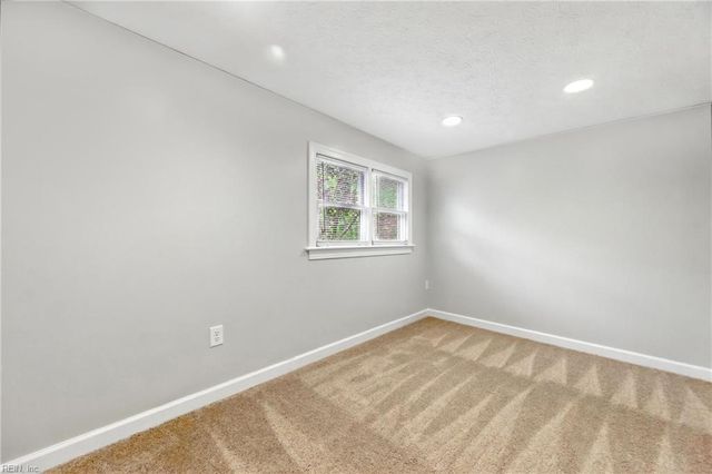 1496 Victory Hill RD, Hayes, VA 23072