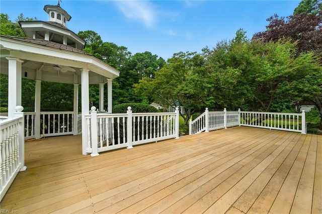 1496 Victory Hill RD, Hayes, VA 23072