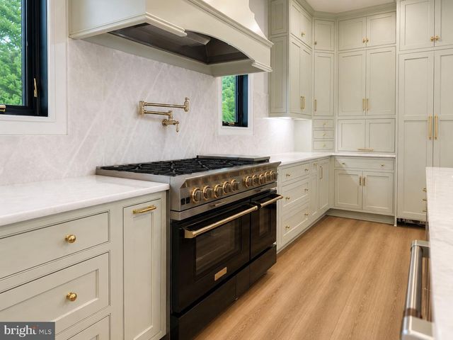 624-A OLD COUNTY RD, Severna Park, MD 21146
