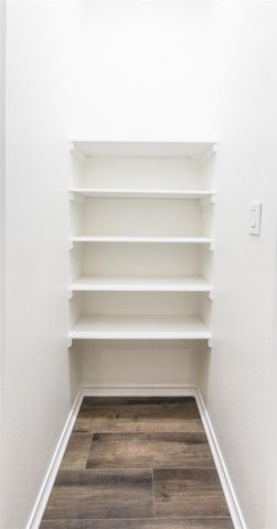 3230 Lake Island Drive, Montgomery, TX 77356