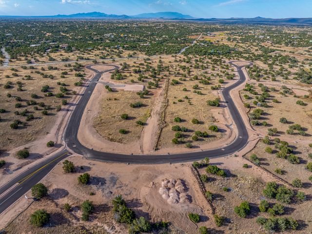 24 Tierra Antigua, Santa Fe, NM 87506