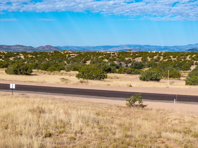 24 Tierra Antigua, Santa Fe, NM 87506