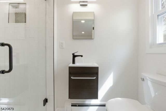 38 Wenonah Ave, Rockaway Twp., NJ 07866