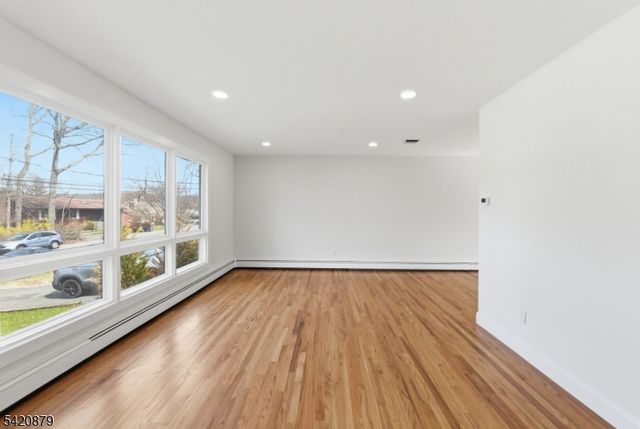 38 Wenonah Ave, Rockaway Twp., NJ 07866