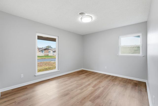 803 S Louisville, Russellville, AR 72801