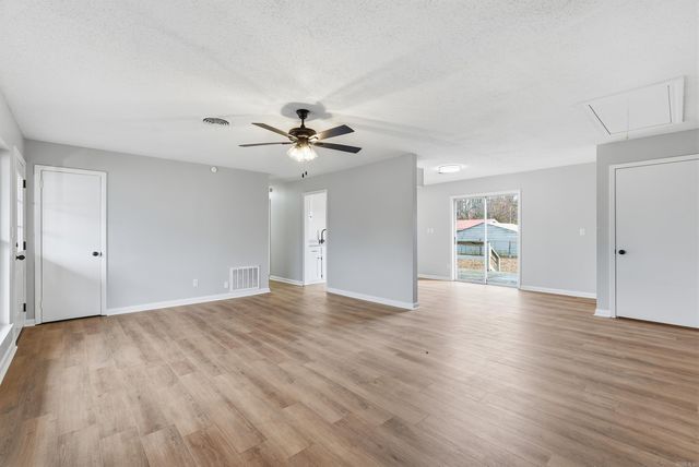 803 S Louisville, Russellville, AR 72801