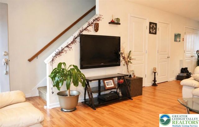 8460 Cromwell Court, Upper Macungie Twp, PA 18031