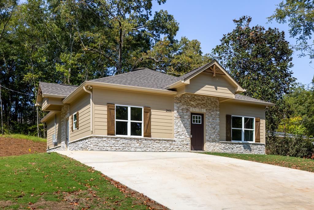 2801 22nd Avenue, Phenix City, AL 36867
