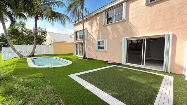 13950 Oak Ridge Drive, Davie, FL 33325