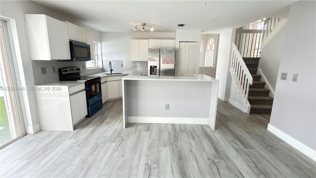 13950 Oak Ridge Drive, Davie, FL 33325