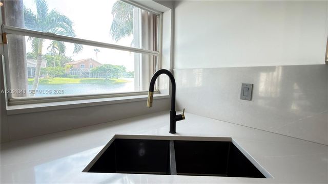 13950 Oak Ridge Drive, Davie, FL 33325