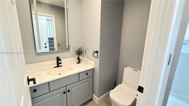 13950 Oak Ridge Drive, Davie, FL 33325