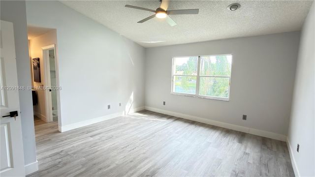 13950 Oak Ridge Drive, Davie, FL 33325