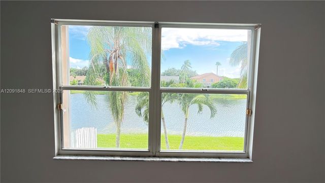 13950 Oak Ridge Drive, Davie, FL 33325