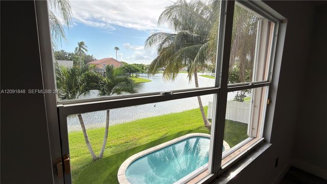 13950 Oak Ridge Drive, Davie, FL 33325