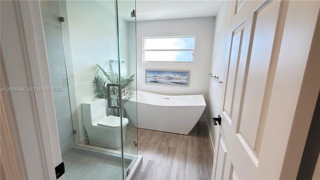 13950 Oak Ridge Drive, Davie, FL 33325