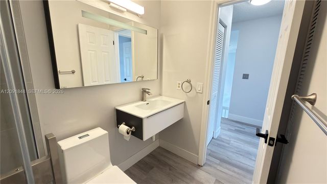 13950 Oak Ridge Drive, Davie, FL 33325
