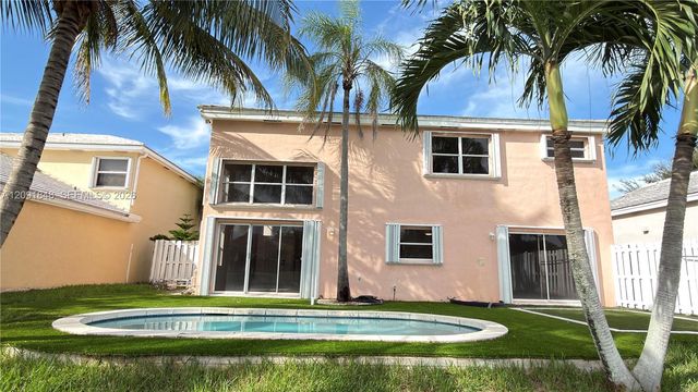 13950 Oak Ridge Drive, Davie, FL 33325