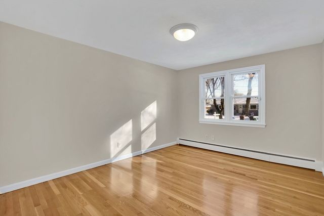 68 Peros Dr, Agawam, MA 01001