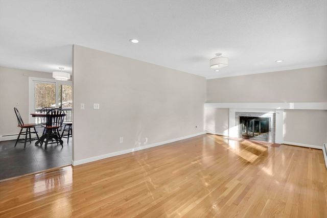 68 Peros Dr, Agawam, MA 01001