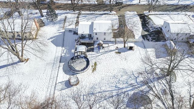 68 Peros Dr, Agawam, MA 01001