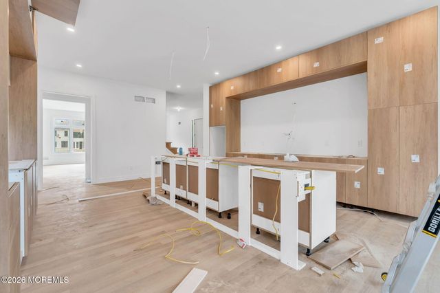 112 Parker Chase Court, Morganville, NJ 07751