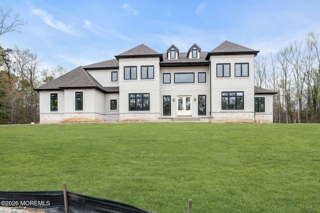 112 Parker Chase Court, Morganville, NJ 07751