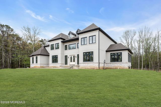 112 Parker Chase Court, Morganville, NJ 07751