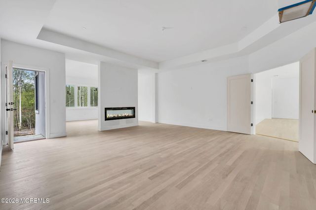 112 Parker Chase Court, Morganville, NJ 07751