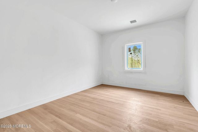 112 Parker Chase Court, Morganville, NJ 07751