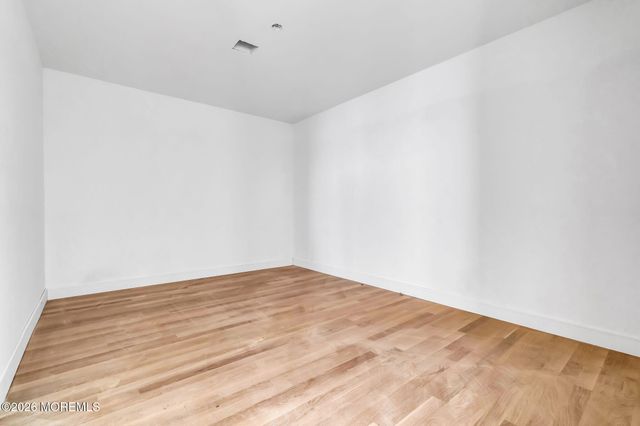 112 Parker Chase Court, Morganville, NJ 07751