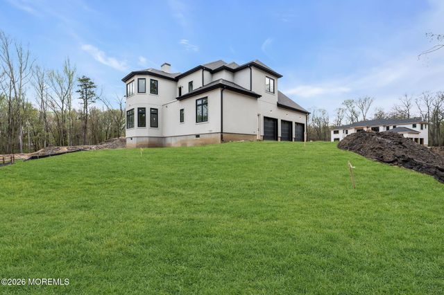 112 Parker Chase Court, Morganville, NJ 07751