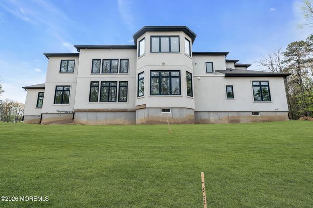 112 Parker Chase Court, Morganville, NJ 07751