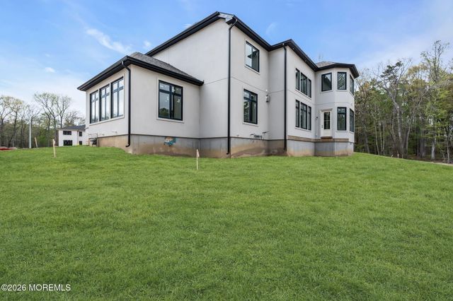 112 Parker Chase Court, Morganville, NJ 07751
