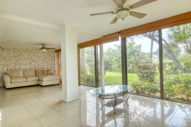 4360 Fountains Drive 4360, Lake Worth, FL 33467