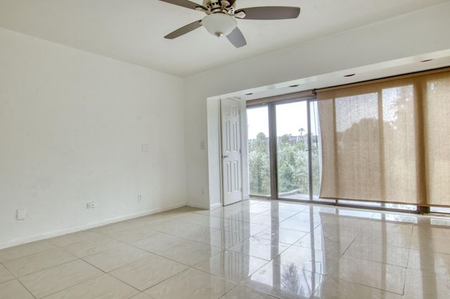4360 Fountains Drive 4360, Lake Worth, FL 33467
