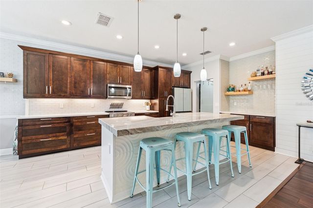 112 SLIPPER KEY ROAD, Apollo Beach, FL 33572