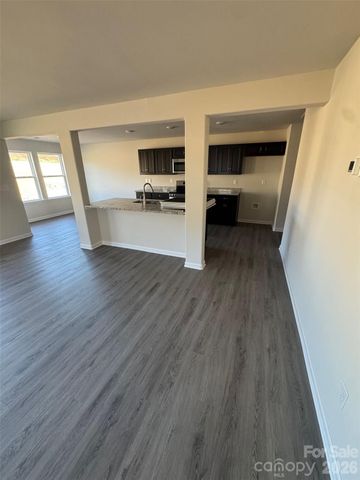 912 W Sumter Street, Shelby, NC 28150