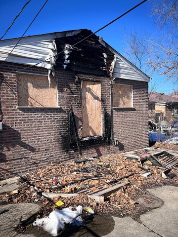 10235 S Oglesby Avenue, Chicago, IL 60617