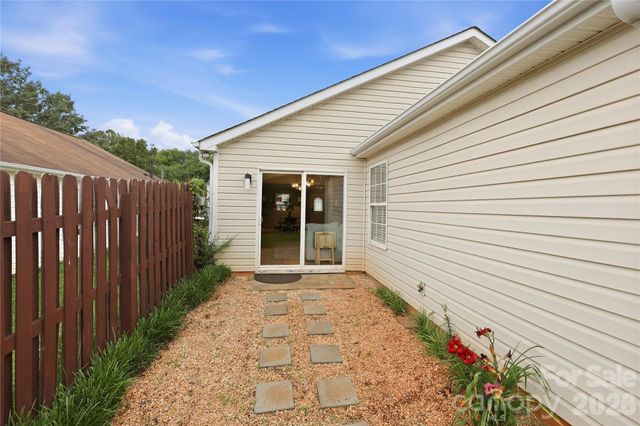 538 Railway Place SW, Concord, NC 28025