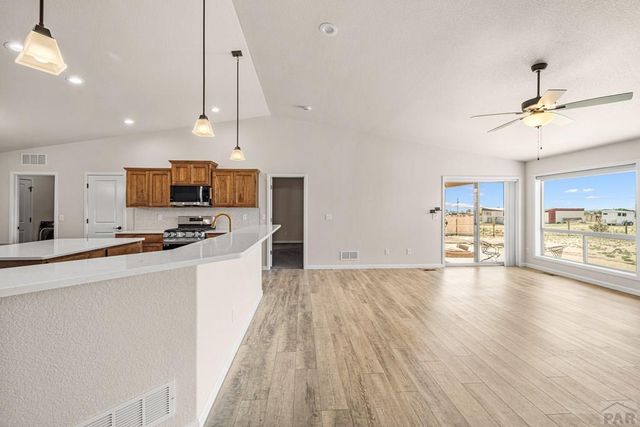 598 Chaunsey Dr, Pueblo West, CO 81007