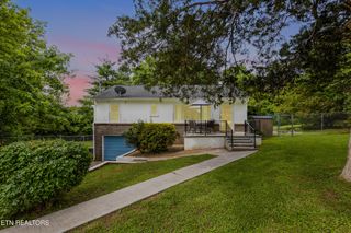 705 Delapp Drive, Knoxville, TN 37912