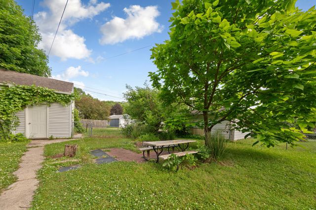 1617 N 4th Street, Mankato, MN 56001