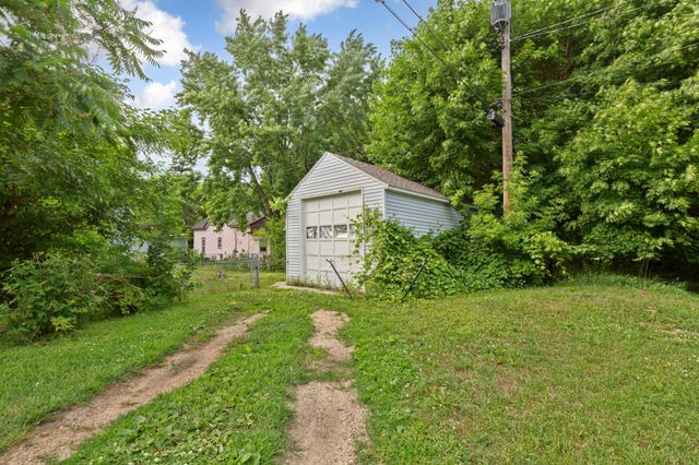1617 N 4th Street, Mankato, MN 56001