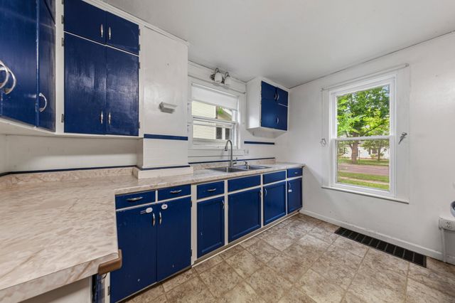 1617 N 4th Street, Mankato, MN 56001